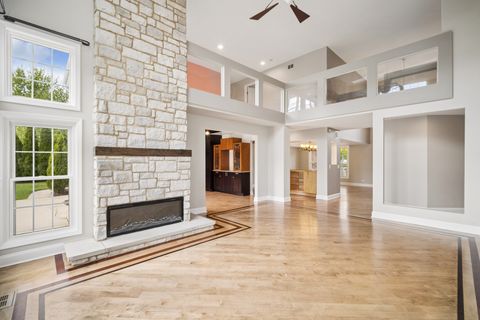 Tiny photo for 563 Dover Court, Buffalo Grove, IL 60089 (MLS # 12642033)