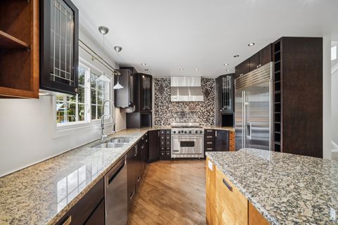 Tiny photo for 563 Dover Court, Buffalo Grove, IL 60089 (MLS # 12642033)