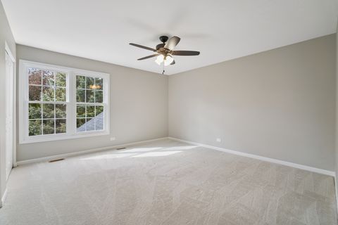Tiny photo for 563 Dover Court, Buffalo Grove, IL 60089 (MLS # 12642033)