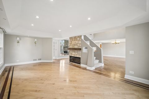 Tiny photo for 563 Dover Court, Buffalo Grove, IL 60089 (MLS # 12642033)
