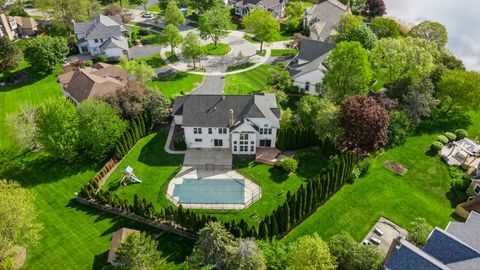 Tiny photo for 563 Dover Court, Buffalo Grove, IL 60089 (MLS # 12642033)