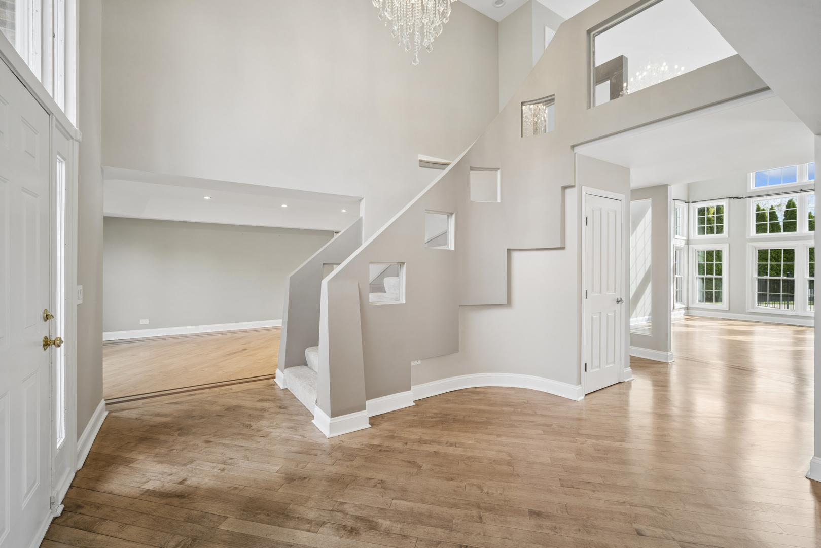563 Dover Court