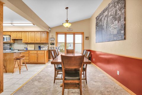 Tiny photo for 408 S Jeffery Drive, Mahomet, IL 61853 (MLS # 12610589)