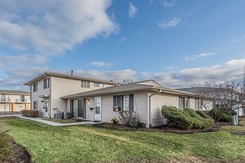 204 Nauset Lane 204 Schaumburg IL 60194