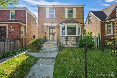 Photo of 8252 S Marshfield Avenue, Chicago, IL 60620 (MLS # 12647729)