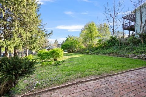 Tiny photo for 1316 E 9th Street, Davenport, IA 52803 (MLS # 12633573)