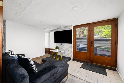 Tiny photo for 1316 E 9th Street, Davenport, IA 52803 (MLS # 12633573)