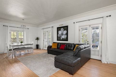 Tiny photo for 1316 E 9th Street, Davenport, IA 52803 (MLS # 12633573)