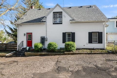 Tiny photo for 1316 E 9th Street, Davenport, IA 52803 (MLS # 12633573)