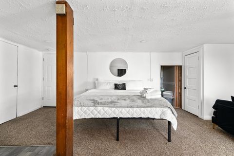 Tiny photo for 1316 E 9th Street, Davenport, IA 52803 (MLS # 12633573)