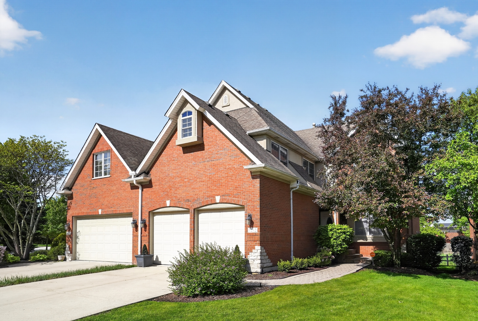 1212 Connamara Court