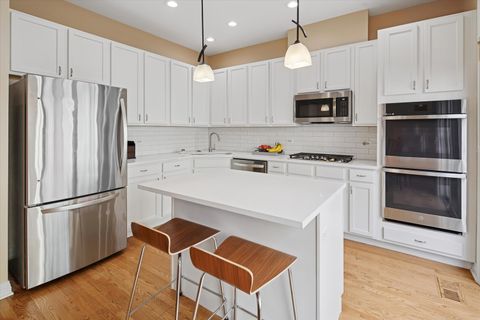 Tiny photo for 525 N PEORIA Street, Chicago, IL 60642 (MLS # 12604939)