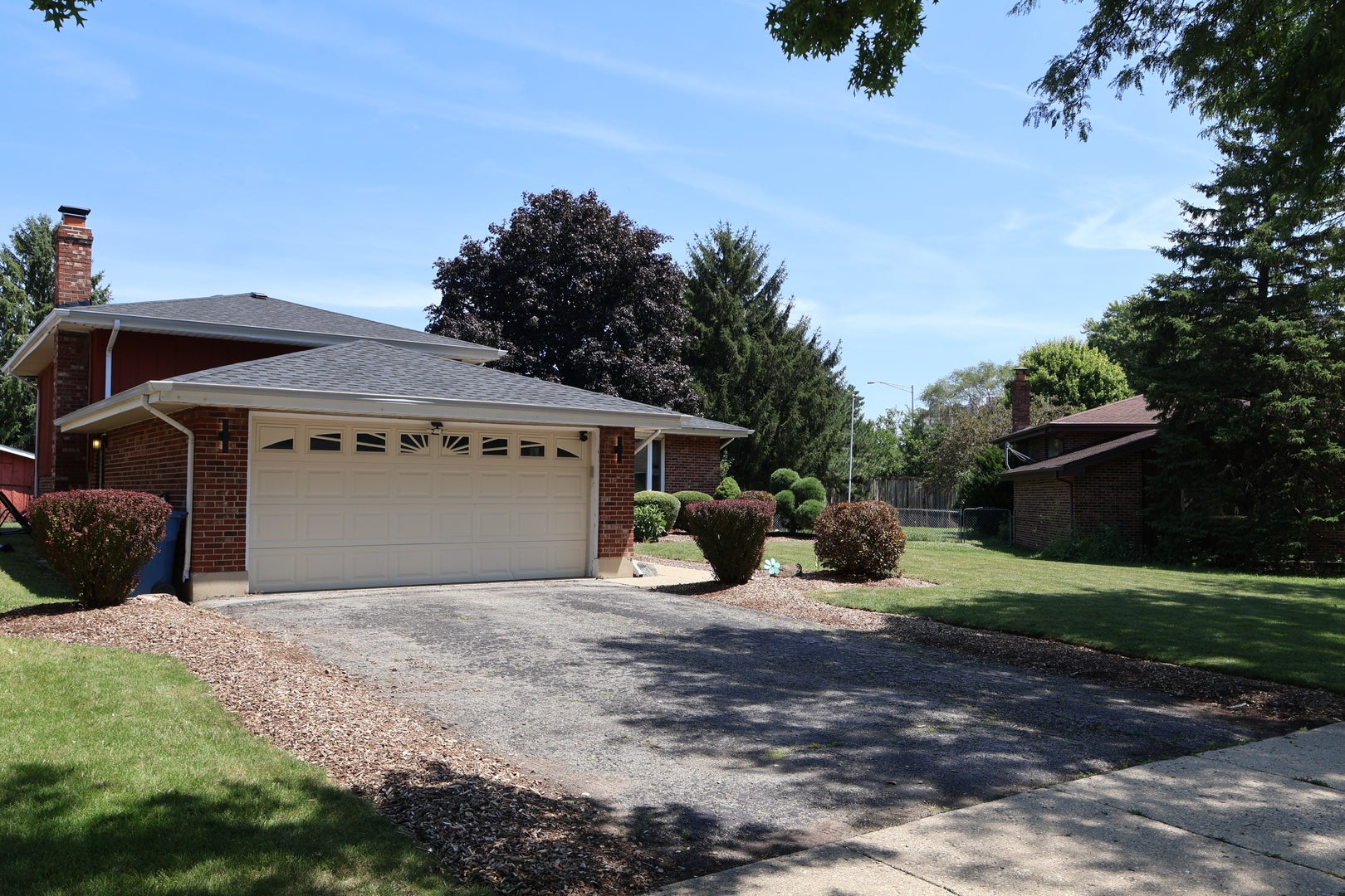 510 W Millns Court