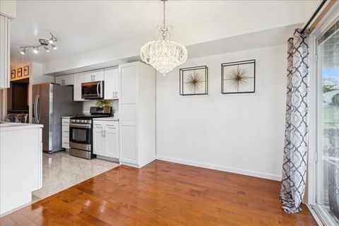 Tiny photo for 318 Juniper Circle, Streamwood, IL 60107 (MLS # 12504299)