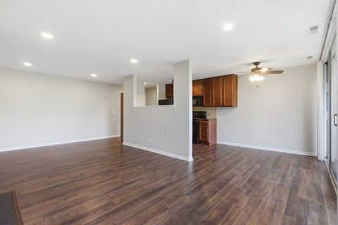 Tiny photo for 6000 Oakwood Drive #4H, Lisle, IL 60532 (MLS # 12661531)