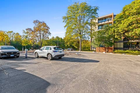 Tiny photo for 6000 Oakwood Drive #4H, Lisle, IL 60532 (MLS # 12661531)