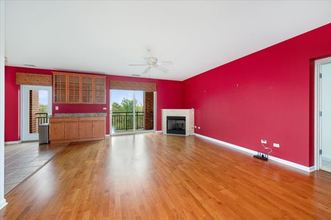 Tiny photo for 1700 Riverwoods Drive #517, Melrose Park, IL 60160 (MLS # 12511507)