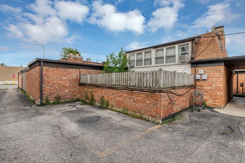 Tiny photo for 7754 W Higgins Road #J, Chicago, IL 60631 (MLS # 12433954)