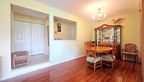 Tiny photo for 111 Autumn Court #111, Buffalo Grove, IL 60089 (MLS # 12617148)