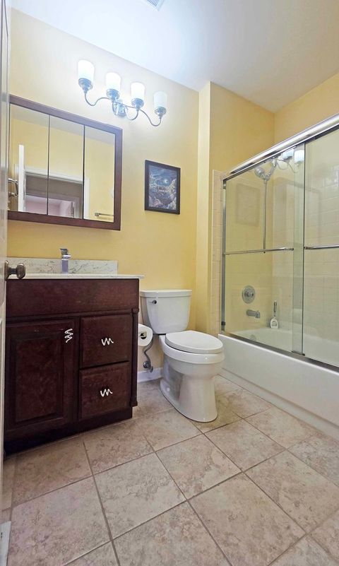 Tiny photo for 111 Autumn Court #111, Buffalo Grove, IL 60089 (MLS # 12617148)