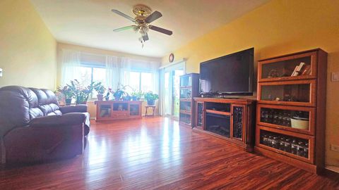 Tiny photo for 111 Autumn Court #111, Buffalo Grove, IL 60089 (MLS # 12617148)