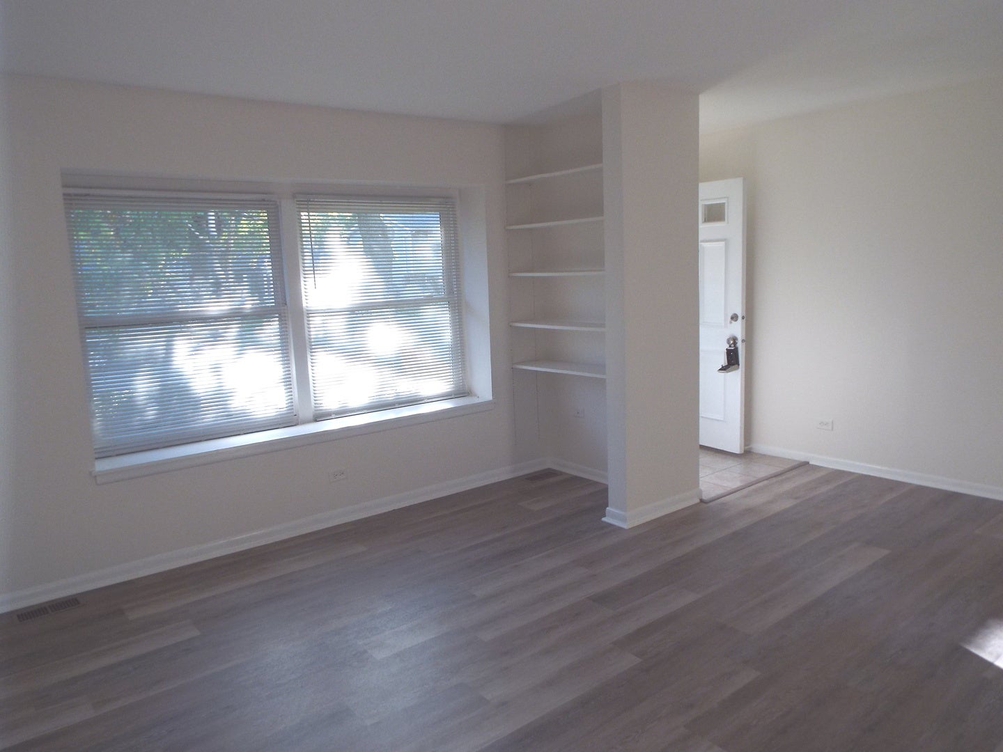 158 S ORCHARD Drive