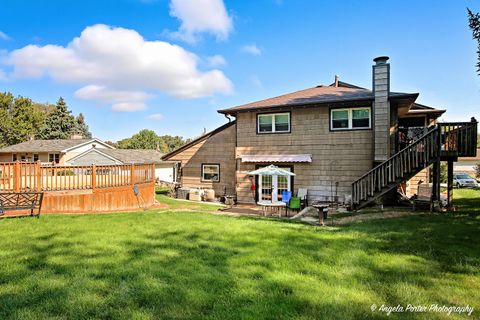 Tiny photo for 34726 N Mudjekeewis Terrace, McHenry, IL 60051 (MLS # 12488427)