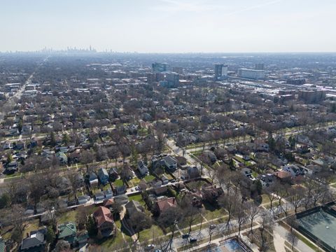 Tiny photo for 711 Jackson Avenue, River Forest, IL 60305 (MLS # 12597486)