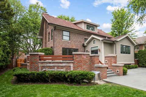 Tiny photo for 711 Jackson Avenue, River Forest, IL 60305 (MLS # 12597486)