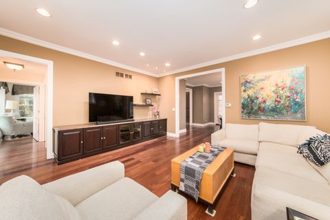 Tiny photo for 711 Jackson Avenue, River Forest, IL 60305 (MLS # 12597486)