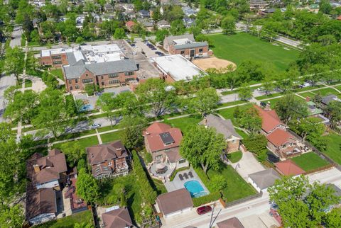 Tiny photo for 711 Jackson Avenue, River Forest, IL 60305 (MLS # 12597486)