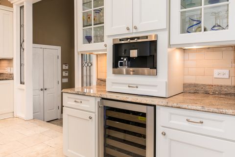 Tiny photo for 711 Jackson Avenue, River Forest, IL 60305 (MLS # 12597486)