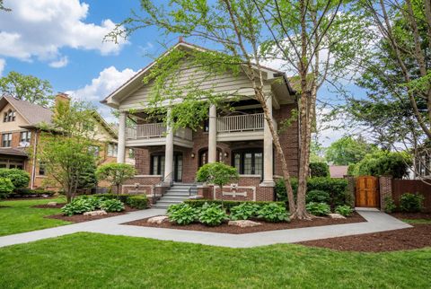 Photo of 711 Jackson Avenue, River Forest, IL 60305 (MLS # 12597486)