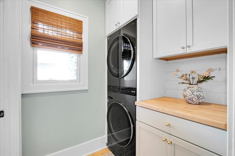 Tiny photo for 143 Walnut Street, Frankfort, IL 60423 (MLS # 12504172)