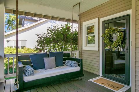 Tiny photo for 143 Walnut Street, Frankfort, IL 60423 (MLS # 12504172)