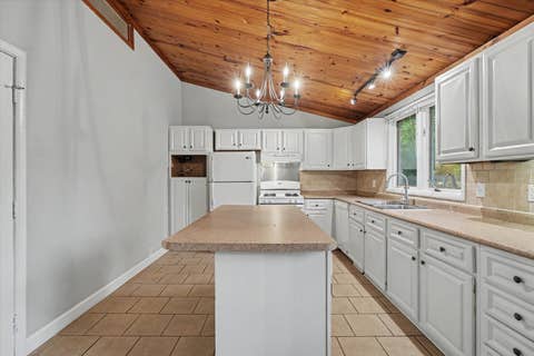 Tiny photo for 1612 Chevy Chase Drive, Champaign, IL 61821 (MLS # 12705664)
