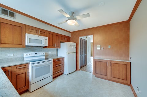 Tiny photo for 872 S Plum Grove Road #305, Palatine, IL 60067 (MLS # 12734471)