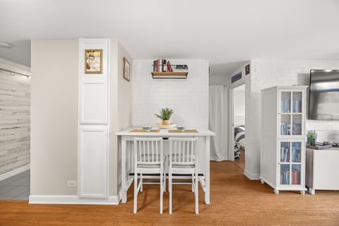 Tiny photo for 3900 N Pine Grove Avenue #911, Chicago, IL 60613 (MLS # 12485682)