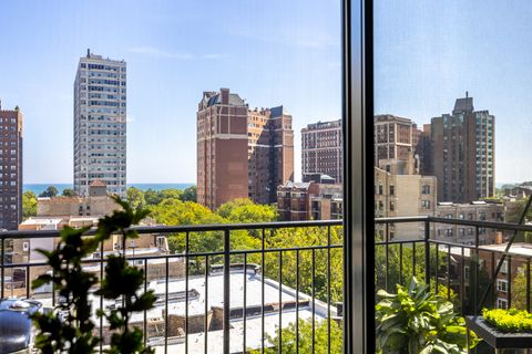Tiny photo for 3900 N Pine Grove Avenue #911, Chicago, IL 60613 (MLS # 12485682)