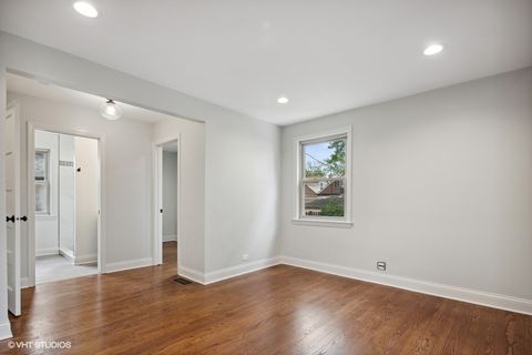 Tiny photo for 2233 N 77th Court, Elmwood Park, IL 60707 (MLS # 12579218)