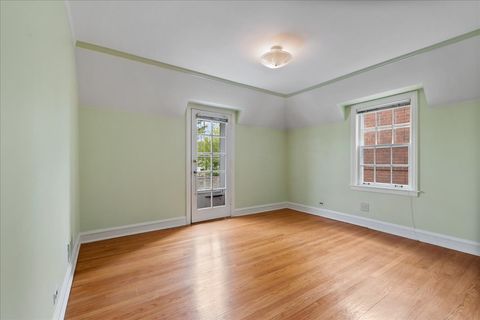 Tiny photo for 2925 W Greenleaf Avenue, Chicago, IL 60645 (MLS # 12655432)