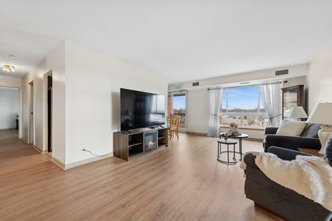 Tiny photo for 3700 Capri Court #510, Glenview, IL 60025 (MLS # 12543227)