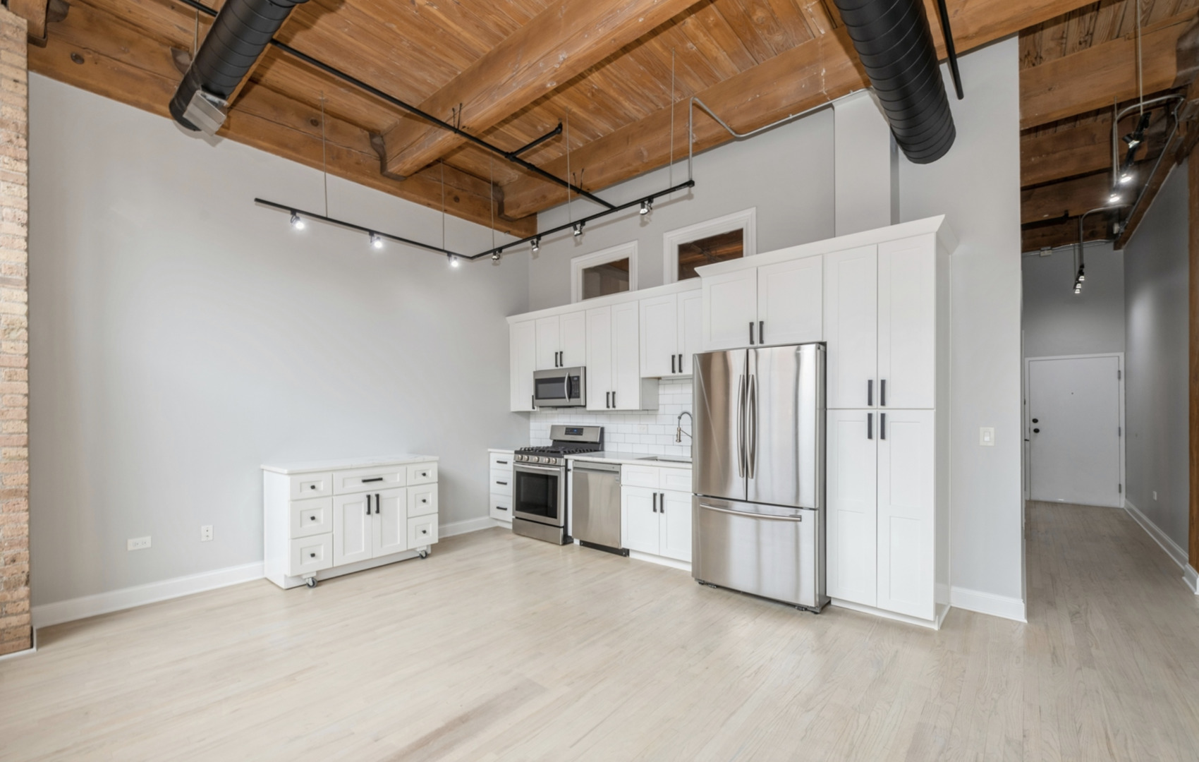 1500 W Monroe Street 312