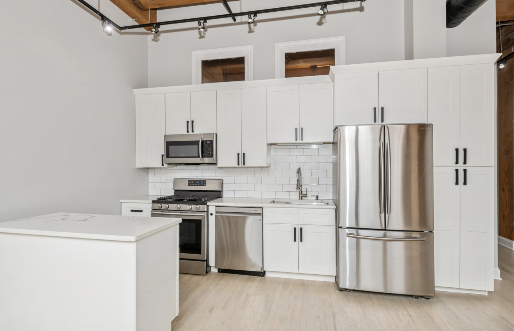 1500 W Monroe Street 312