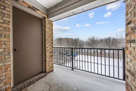 Tiny photo for 1724 Fayette Walk #J, Hoffman Estates, IL 60169 (MLS # 12558791)