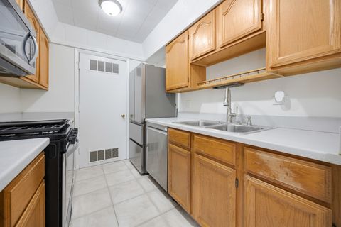Tiny photo for 1724 Fayette Walk #J, Hoffman Estates, IL 60169 (MLS # 12558791)