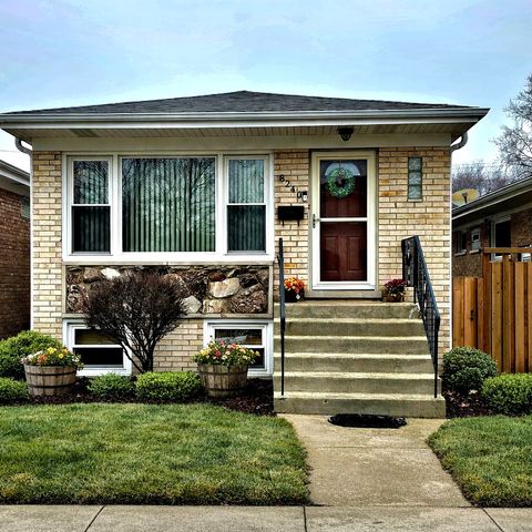 Photo of 8240 W Addison Street, Chicago, IL 60634 (MLS # 12583938)