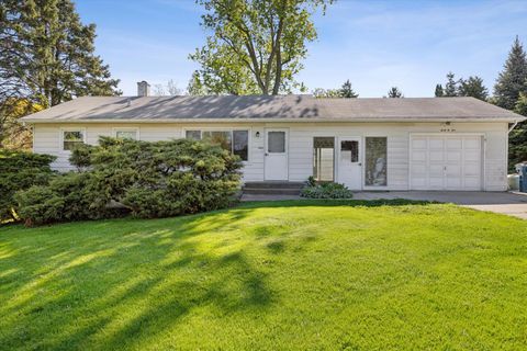 Photo of 4005 Morton Avenue, Downers Grove, IL 60515 (MLS # 12498952)