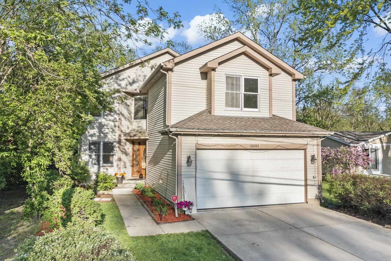 View Mundelein, IL 60060 house