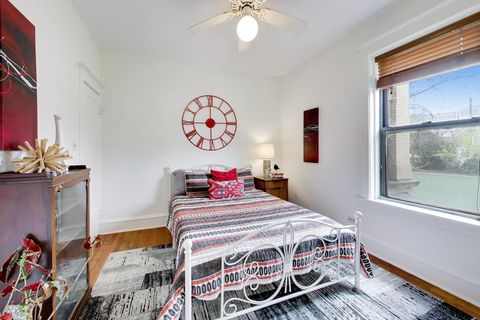 Tiny photo for 5125 N Winthrop Avenue #1F, Chicago, IL 60640 (MLS # 12613646)